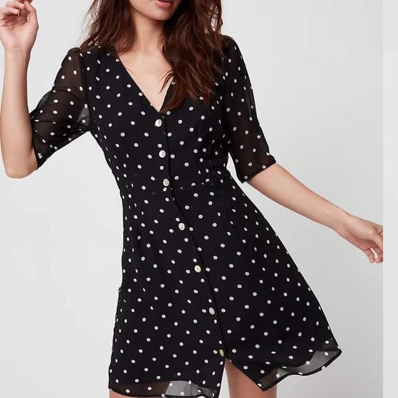 Aritzia Wilfred Button Front Dress - Picture 1 of 4